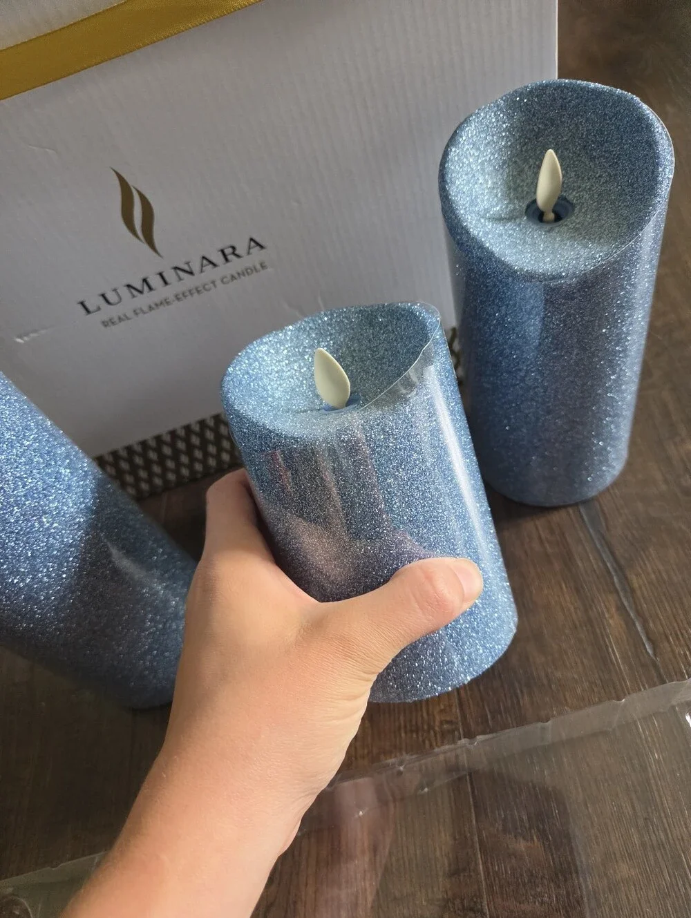 New In Box Luminara Blue Glitter Flameless Pillar Candles (3-Piece Set)